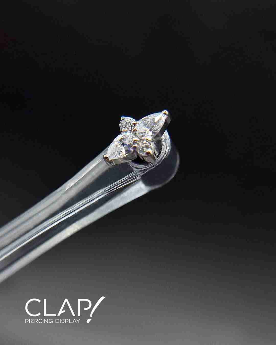 Clap! Transparent Display for Accessories