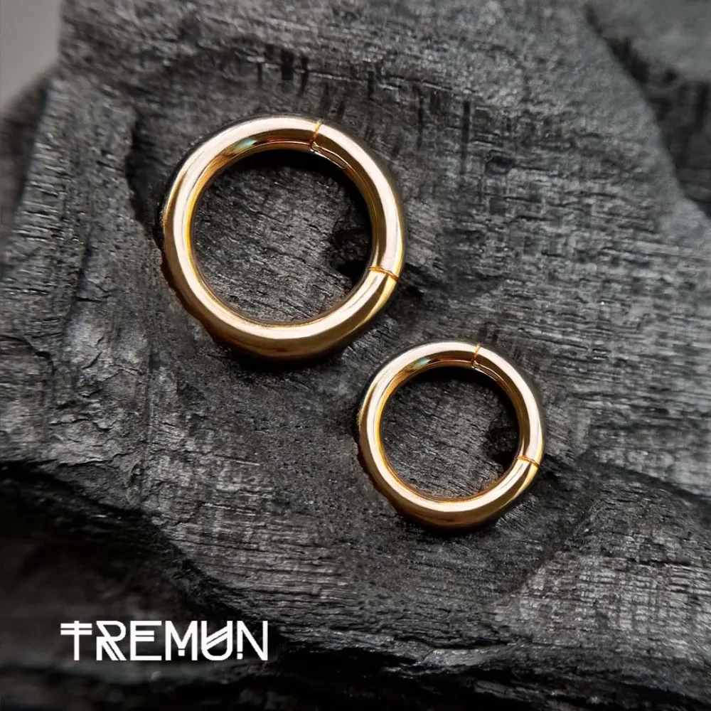 Gold Clicker Ring