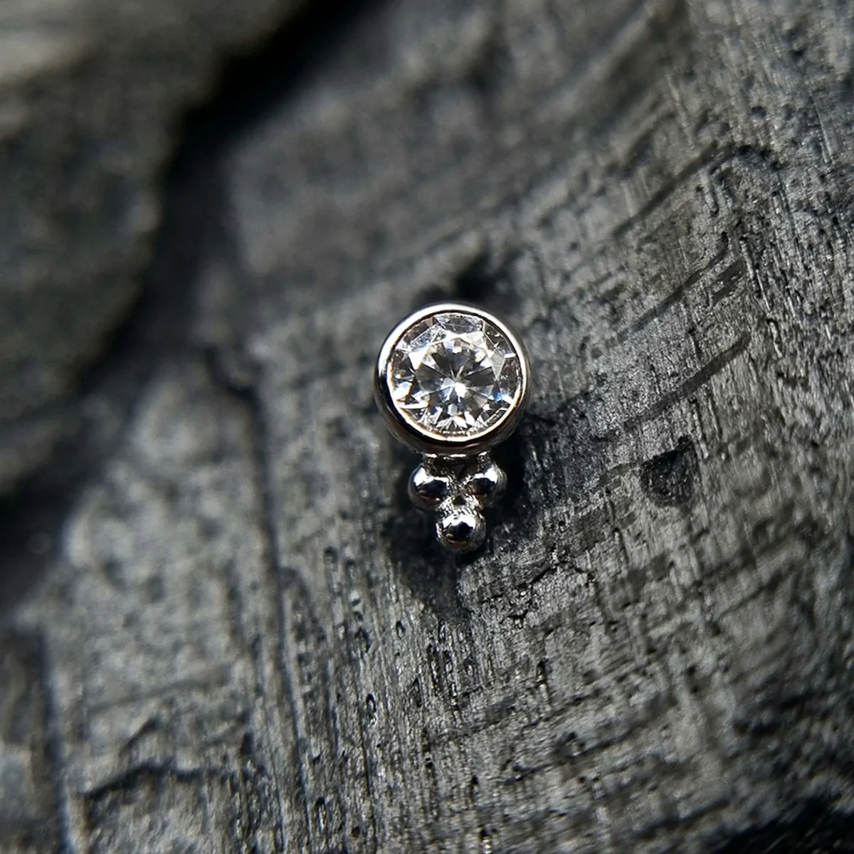 Alisea 1 Bele zlato push pin top